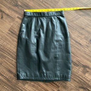 Tango Vintage 100% Leather Pencil Skirt - Black